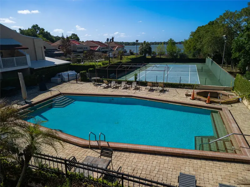 4 Casarena Ct, FL
