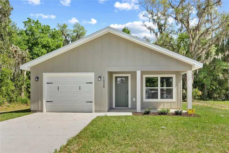 1025 Cr 452a, FL