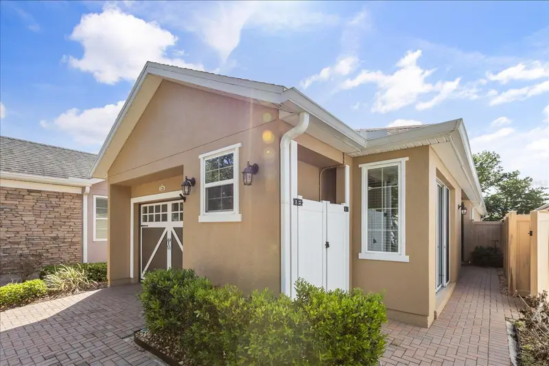 126 Bayou Bend Rd, FL
