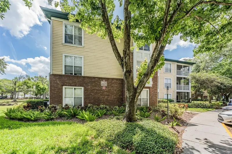 10024 Strafford Oak Ct #802, FL