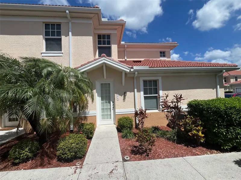 240 W End Dr #821, FL