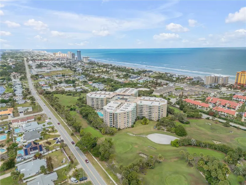 4 Oceans West Blvd #402a, FL