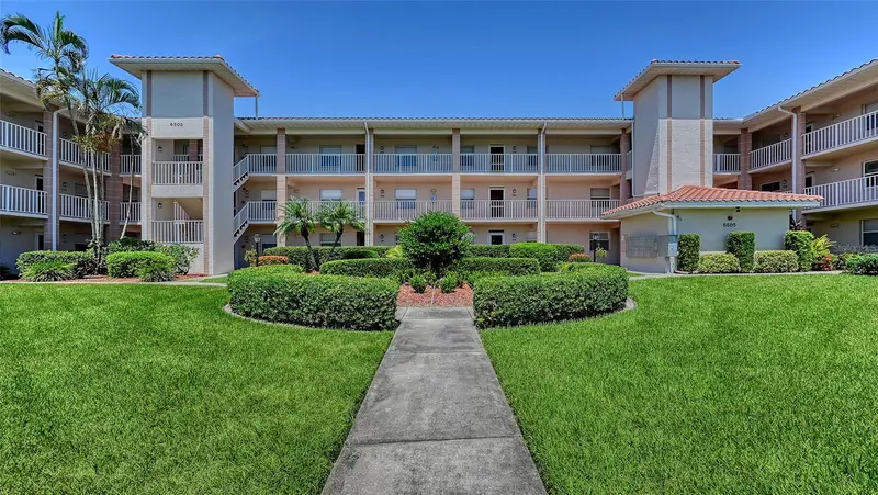 6505 Stone River Rd #209, FL