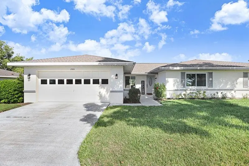 2306 Lancaster Dr #2306, FL