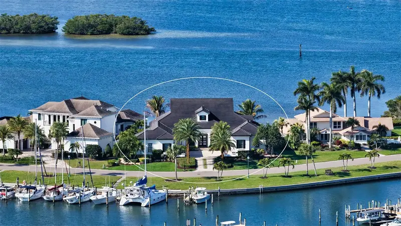 313 Lookout Point Dr, FL