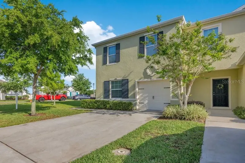 9043 Carlotta Way, FL