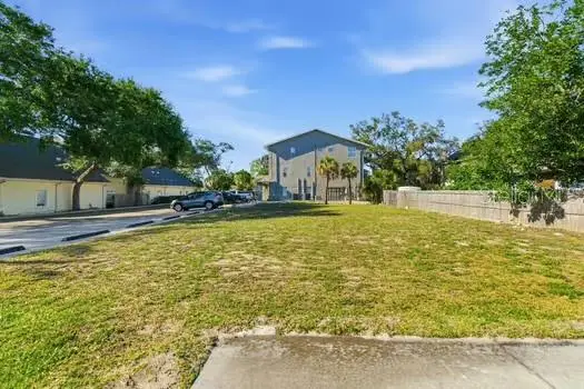 444 Skinner Blvd, FL