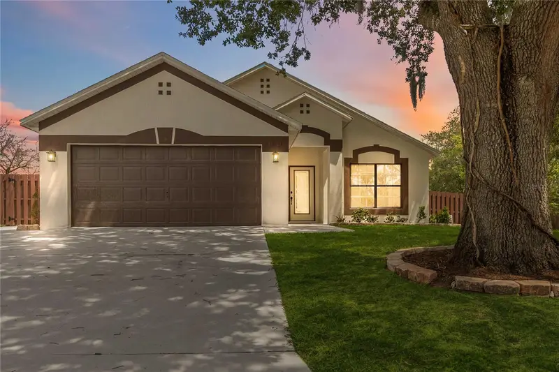 232 Bent Oak Loop, FL