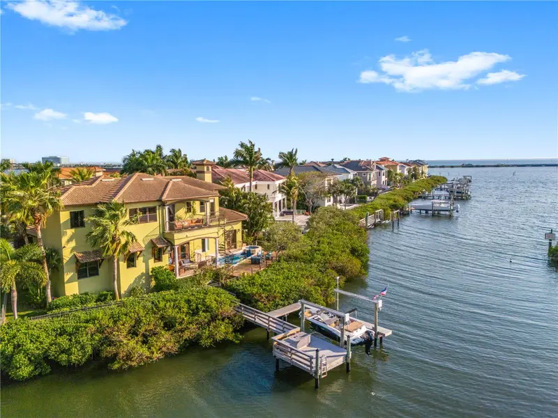 4128 Causeway Vista Dr, FL
