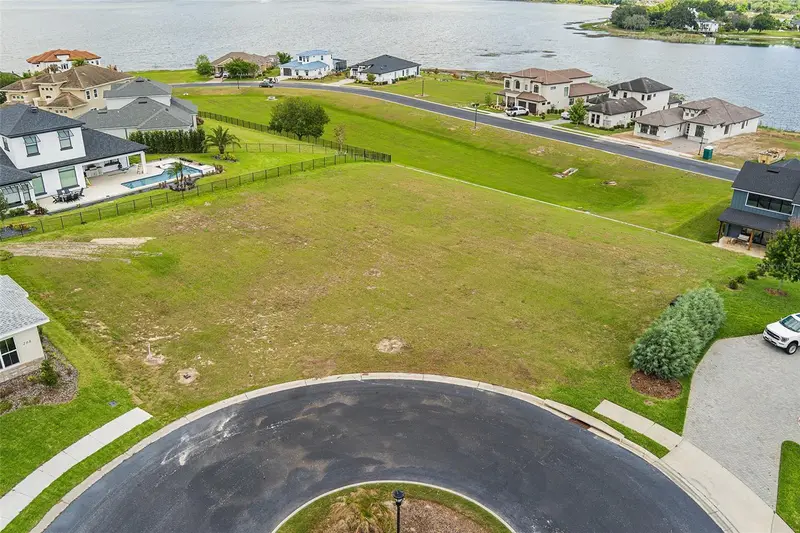 200 Caladonia Ct, FL