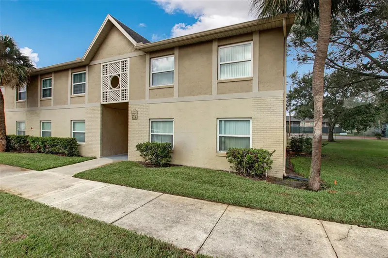 9908 Sweepstakes Ln #8, FL