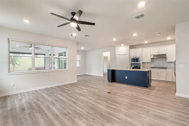 15966 Winding Bluff Dr, FL