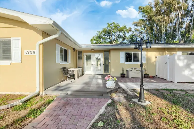1109 S San Remo Ave, FL