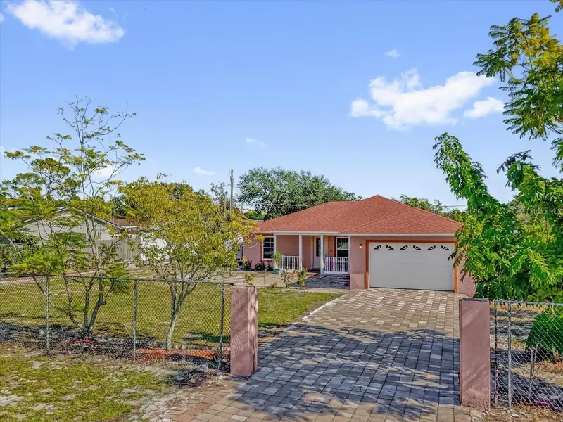 910 W Rich Dr, FL