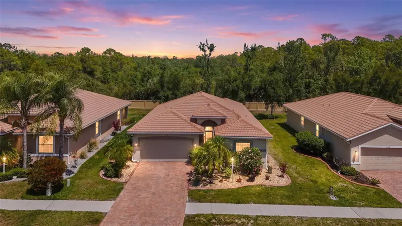 6240 Falcon Lair Dr, FL
