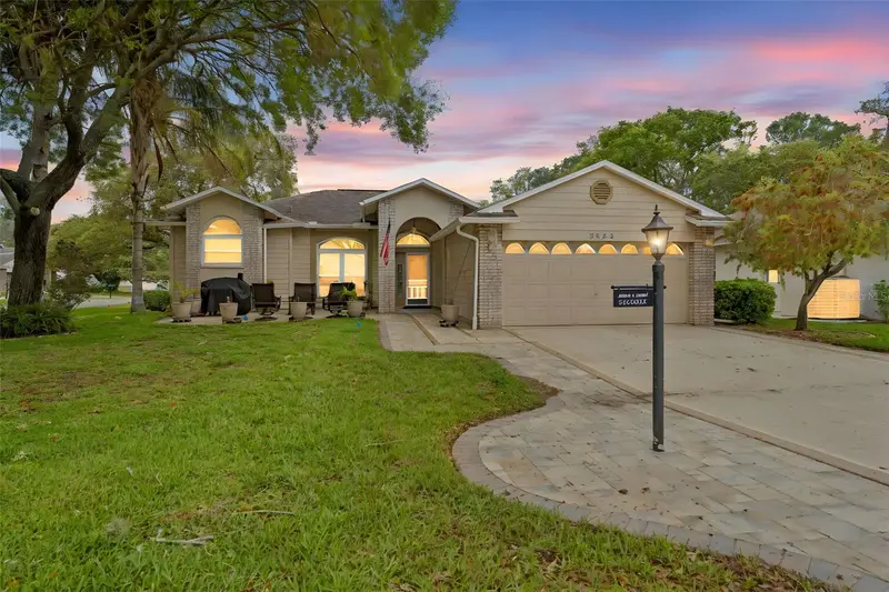 2552 Crystal Lake Dr, FL