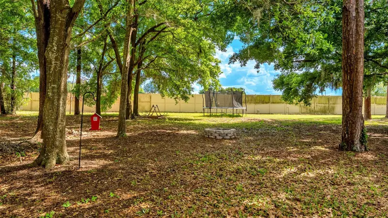 1826 Altavista Cir, FL