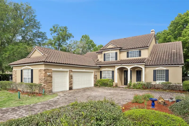 216 Juniper Ridge Ct, FL