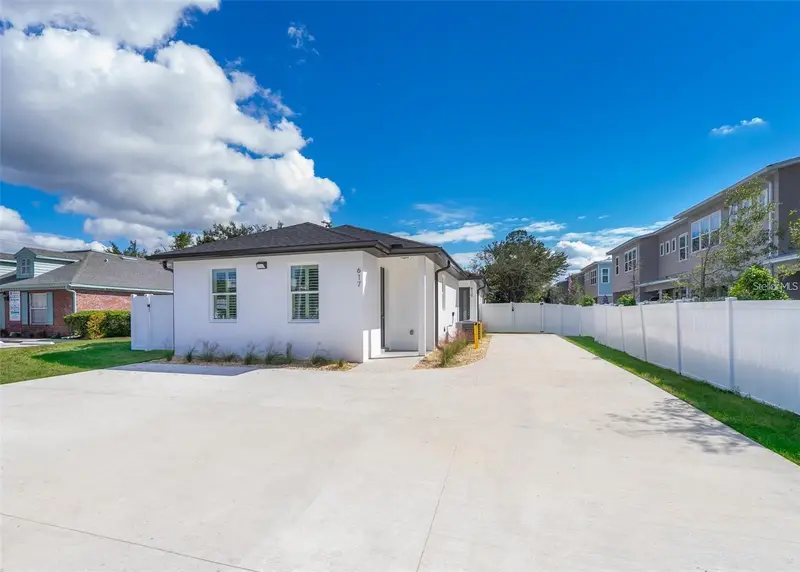 617 S Grant St, FL