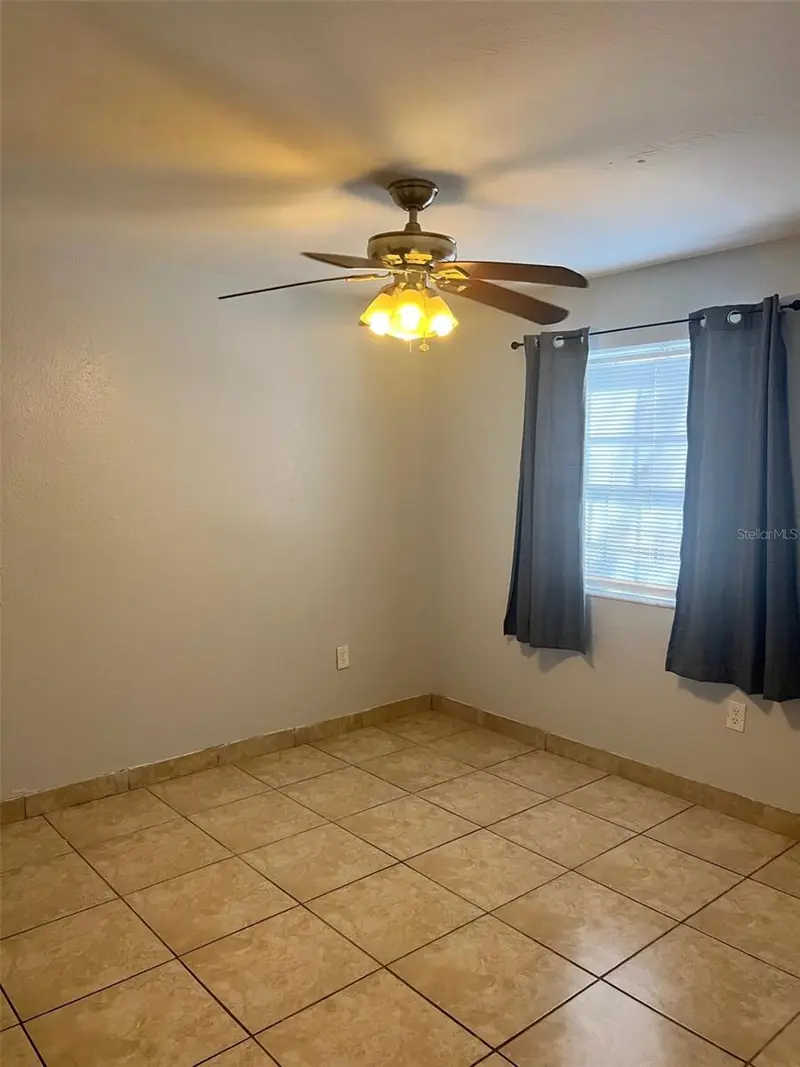 10274 Turkey Lake Rd #B18, FL