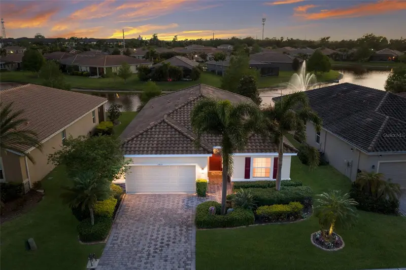 2937 Esmeralda Dr, FL