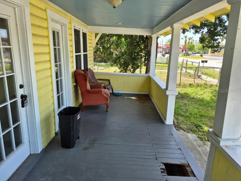 219 North St, FL