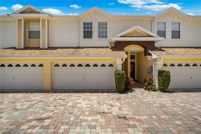 2974 Estancia Pl, FL