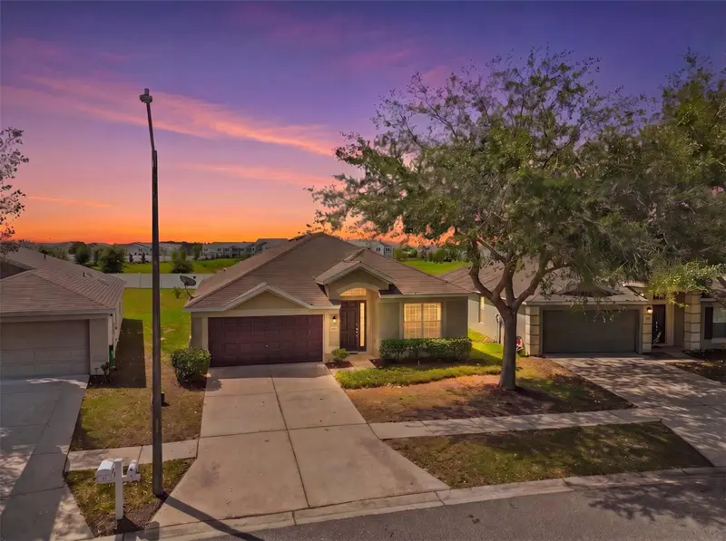 601 Nodding Shade Dr, FL