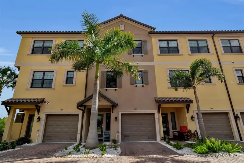 5589 Cannes Cir #4-102, FL