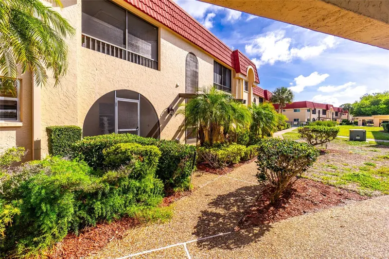207 Rubens Dr #G, FL