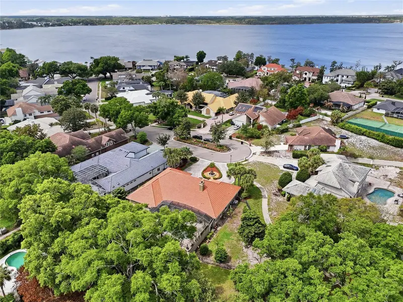9211 Hidden Bay Ln, FL