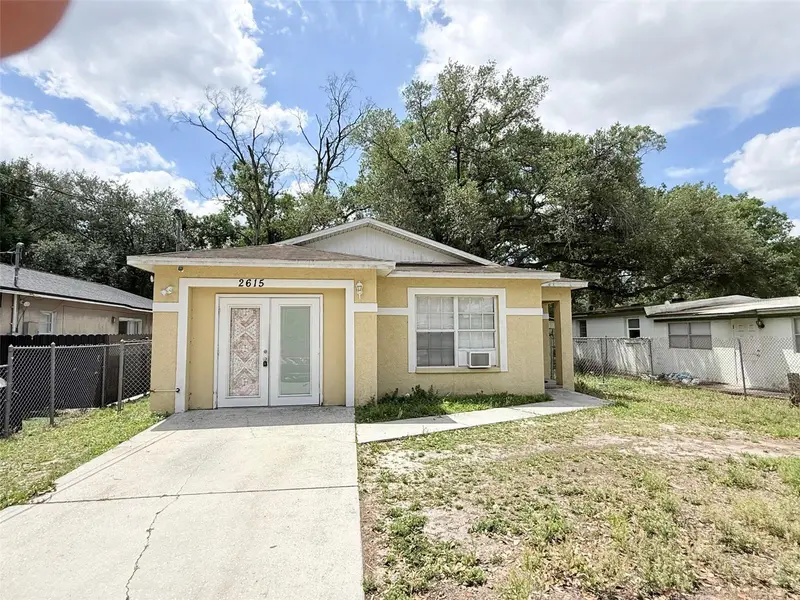 2615 E Curtis St, FL
