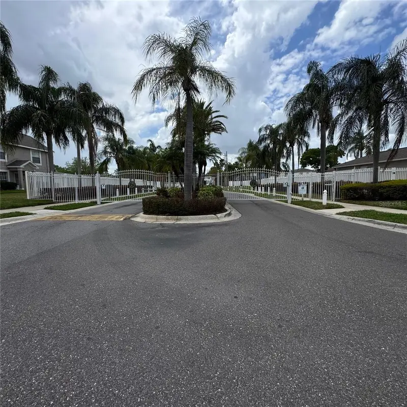 306 Kensington Lake Cir, FL