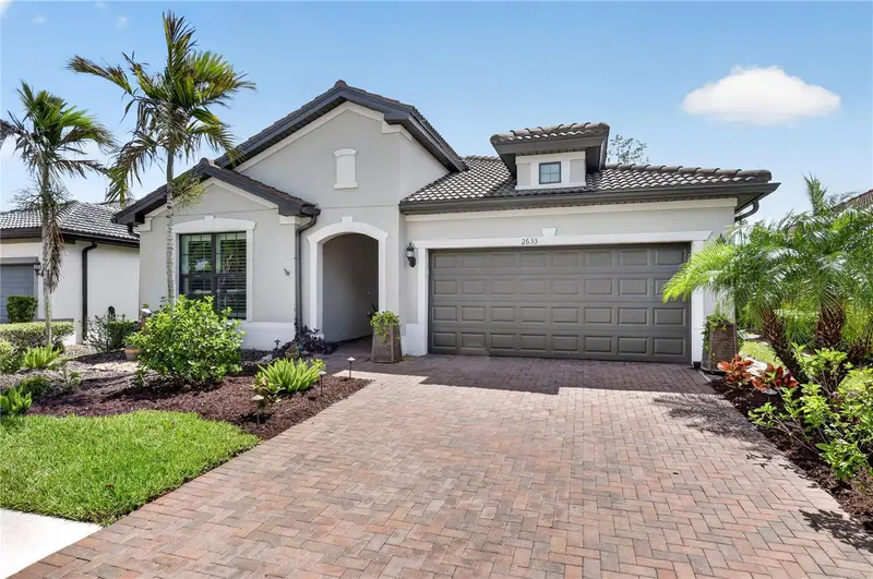 2633 Daisy Dr, FL