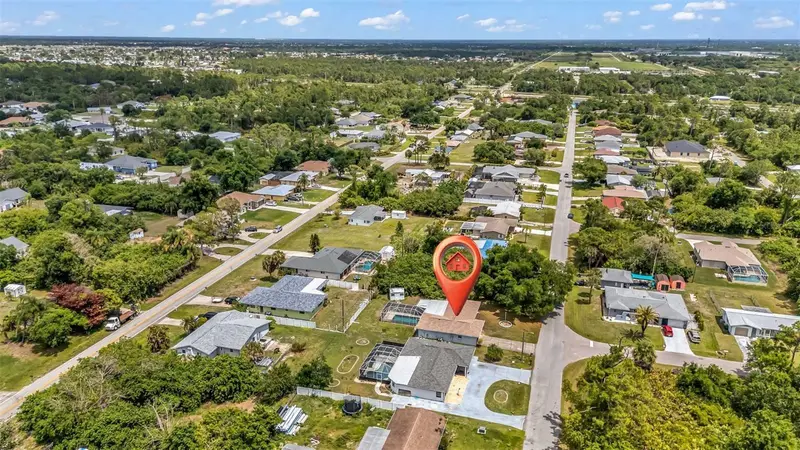 23220 Rountree Ave, FL