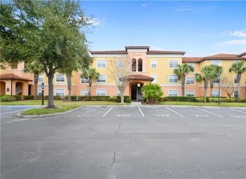 5475 Vineland Rd #8311, FL