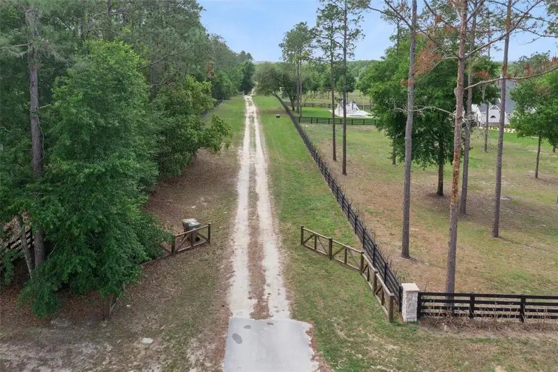 Lake Seneca Rd, FL