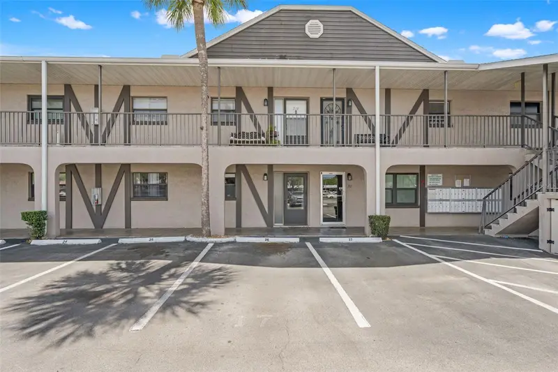 7400 Spring Hill Dr #110, FL