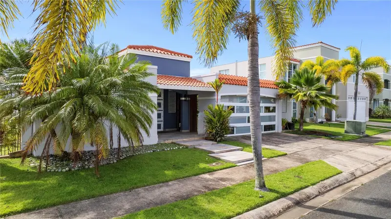 Estancias De Cerro Grodo Calle Plaza Fabian #63, PR