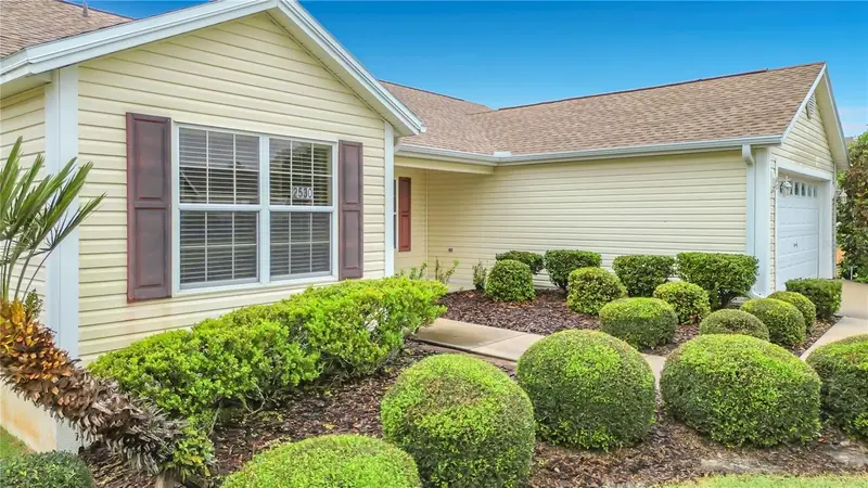 2530 Foxbridge Ter, FL