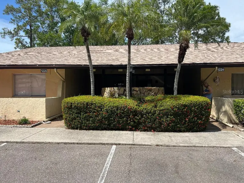 1220 13th Cir Se, FL