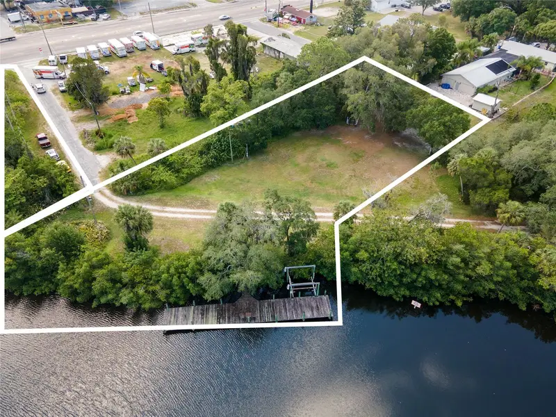 102 Dickman Dr Sw, FL