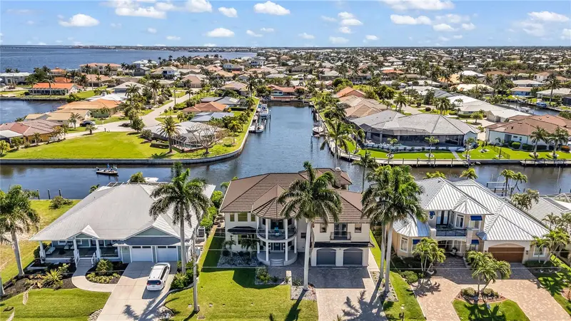 44 Colony Point Dr, FL