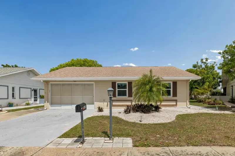 209 Genet Ct, FL