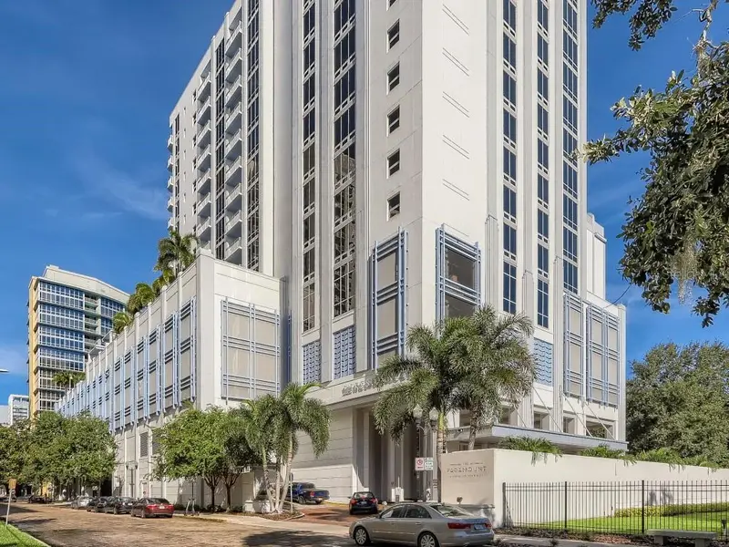 415 E Pine St #Ph, FL