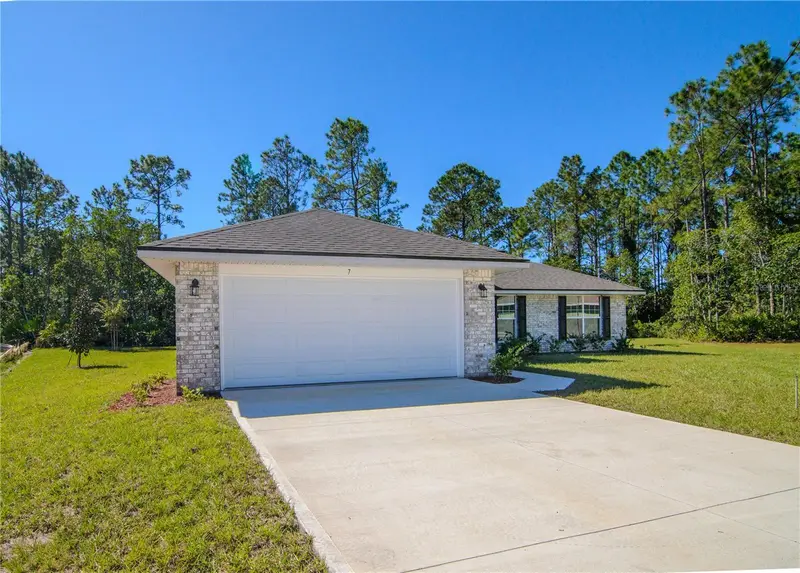 67 Riverina Drive, FL