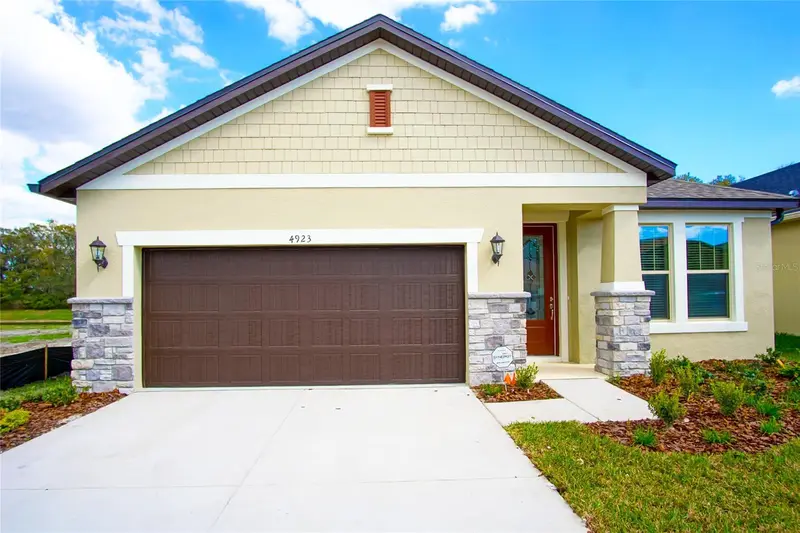 4923 Rolling Green Dr, FL