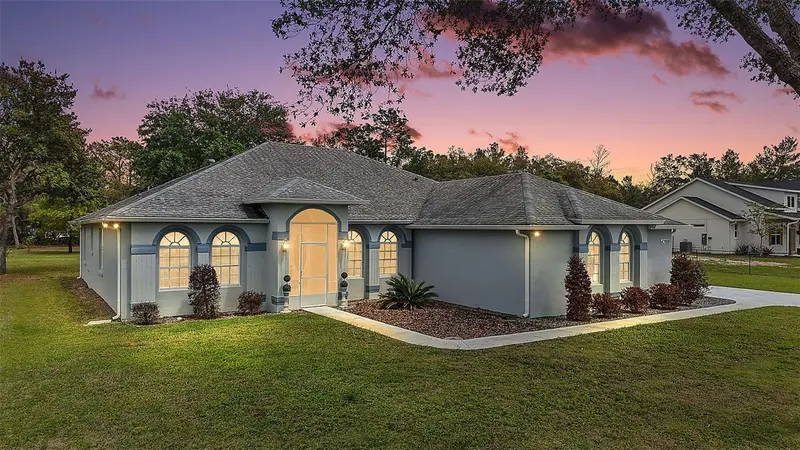 Royal Trails listing