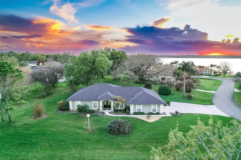 103 Glistening Dr, FL