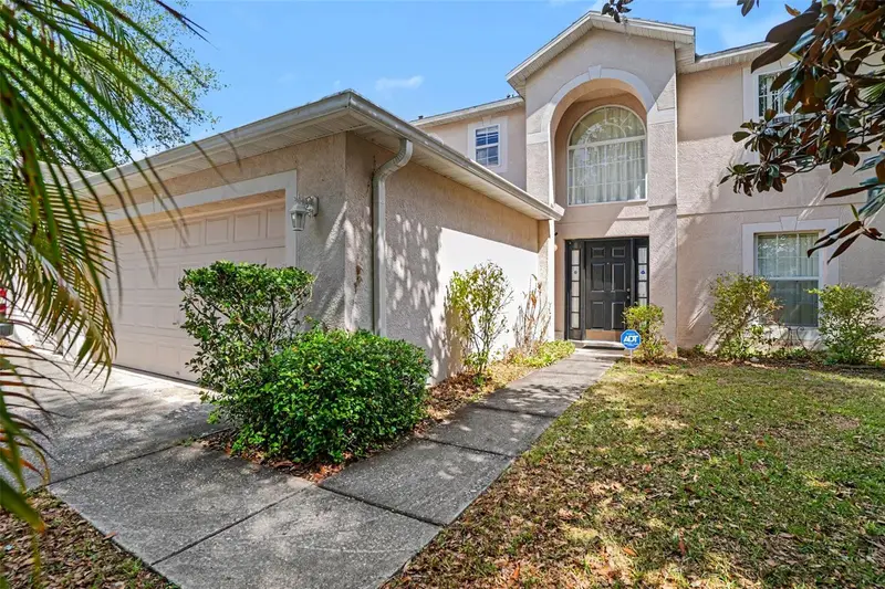 720 Valrico Hills Ln, FL